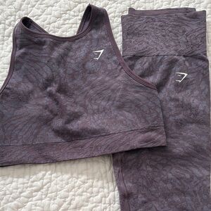 Gymshark Women’s Set Purple Sports Bra and Leggings Size Medium